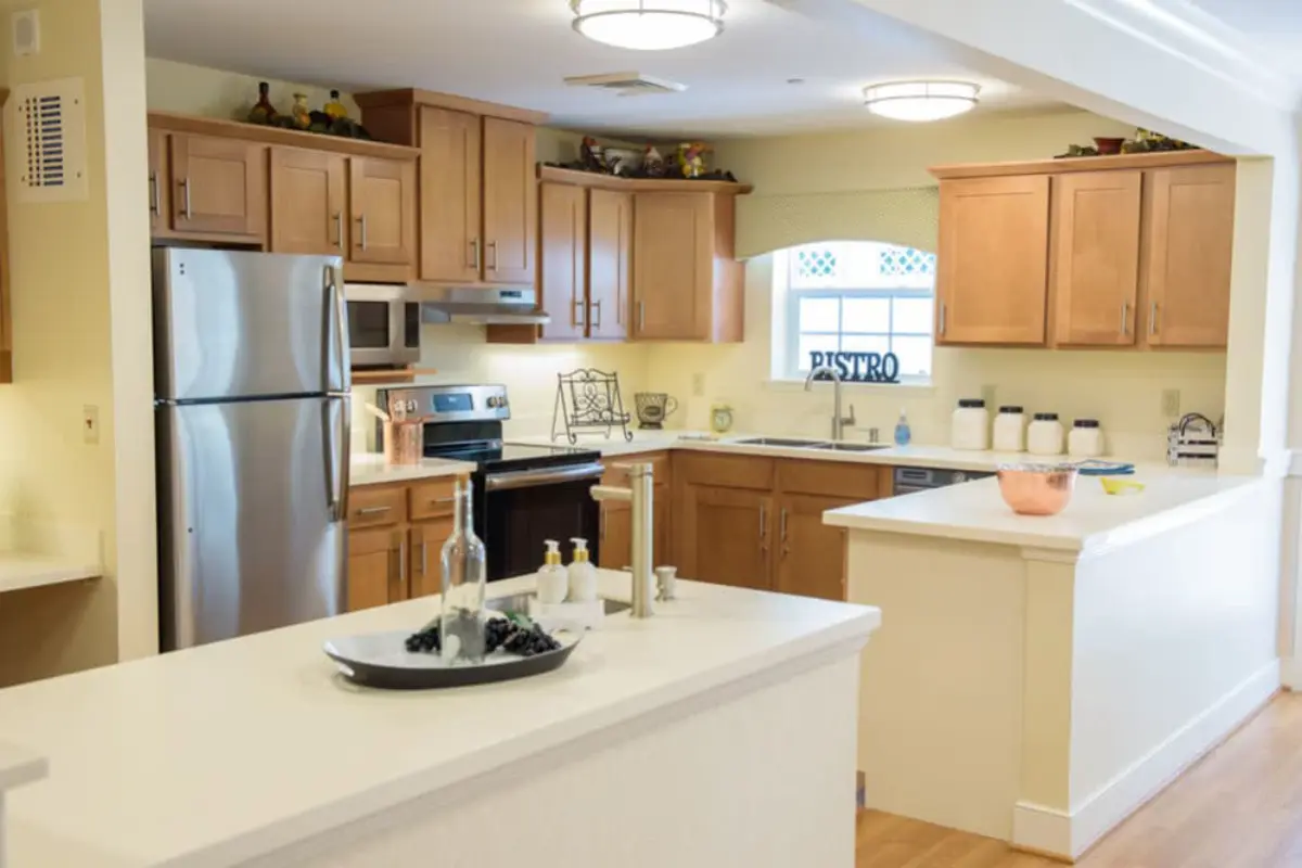 https://www.jaybirdseniorliving37.net/wp-content/uploads/2024/07/Bistro.webp