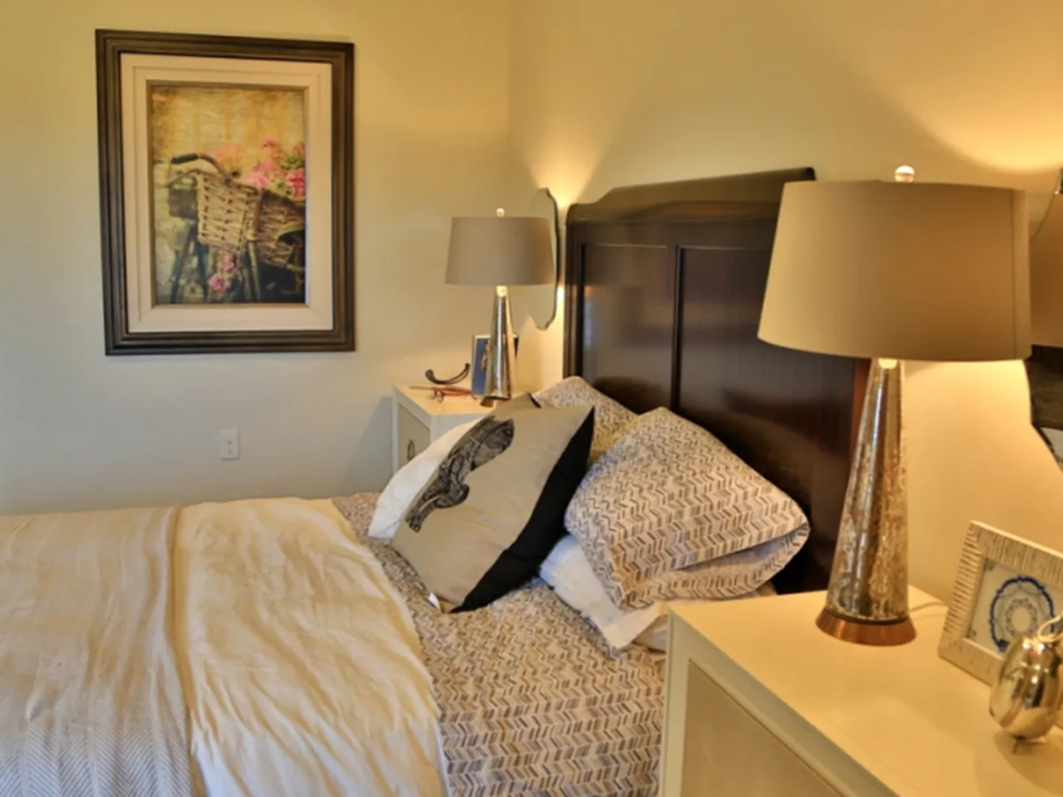 https://www.jaybirdseniorliving37.net/wp-content/uploads/2025/09/SunbrookGallery3.webp