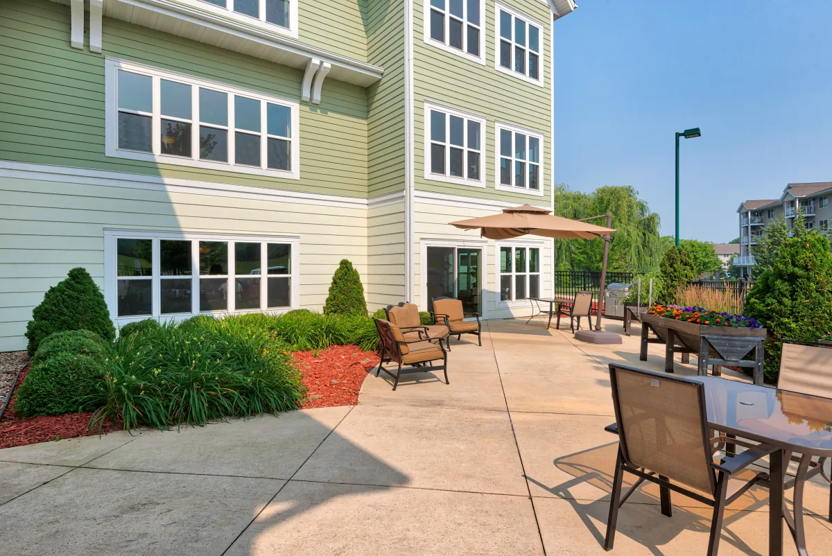 https://www.jaybirdseniorliving37.net/wp-content/uploads/2025/09/WatersEdge_800AgencyTrl_II-5581265_PHO-8.webp