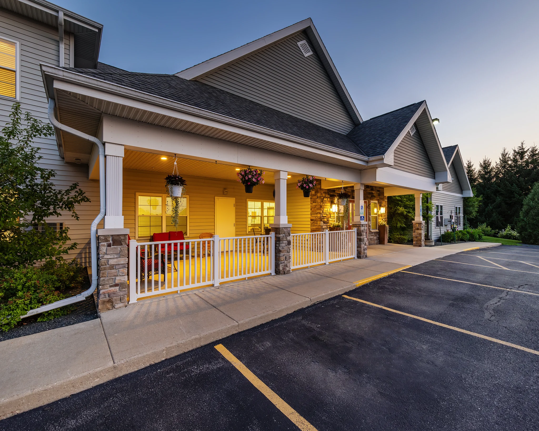 https://www.jaybirdseniorliving37.net/wp-content/uploads/2025/11/ms-living-cross_31_2048.webp